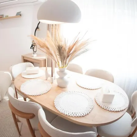 Апартаменти Wabi Sabi Nest *